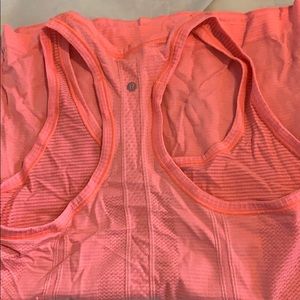 Lululemon tank